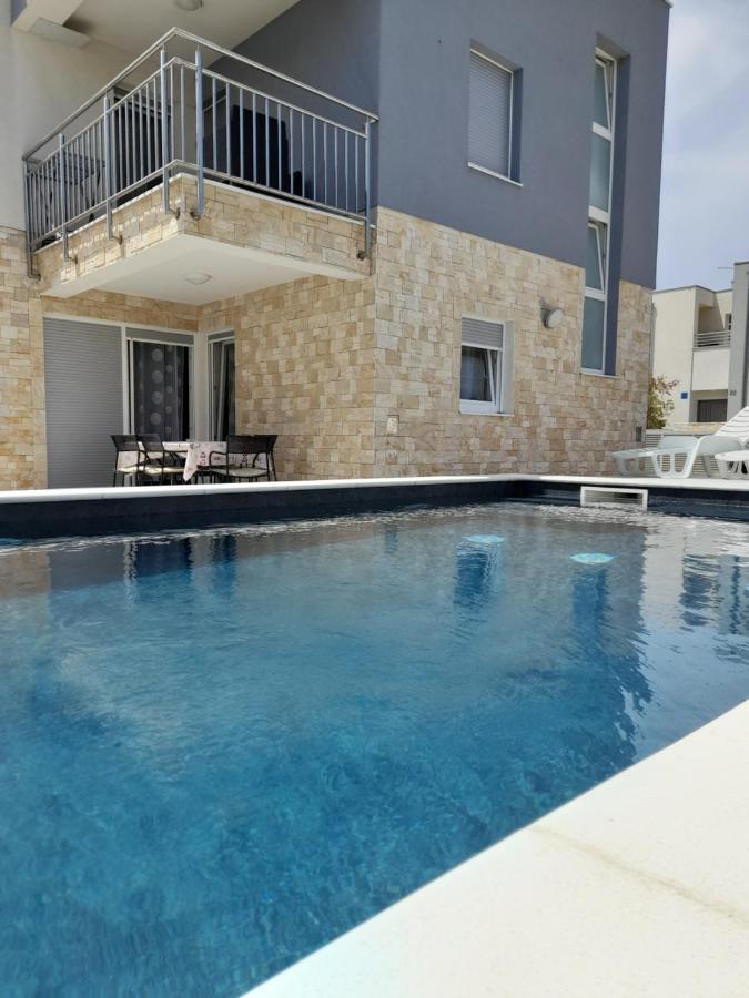 Villa Rosa ปริฟลากา ภายนอก รูปภาพ